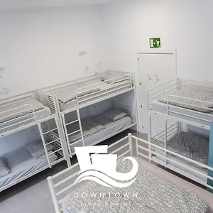 2* Hostel Downtown River